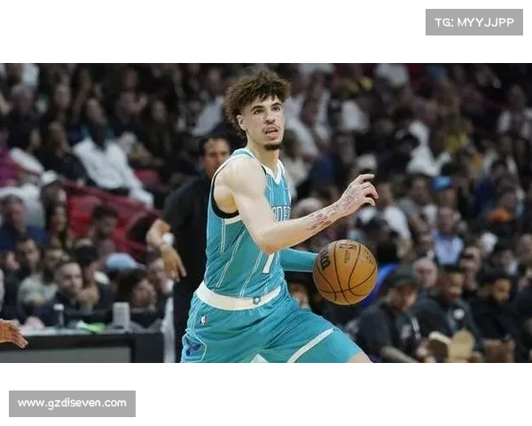 三球拉梅尔鲍尔的多重身份与篮球之外的多维人生解析