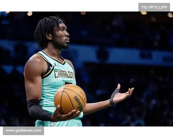 如何应对卡鲁索与杰林威廉姆斯伤退对球队影响的策略与调整